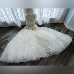 La Esposa Wedding Dress
